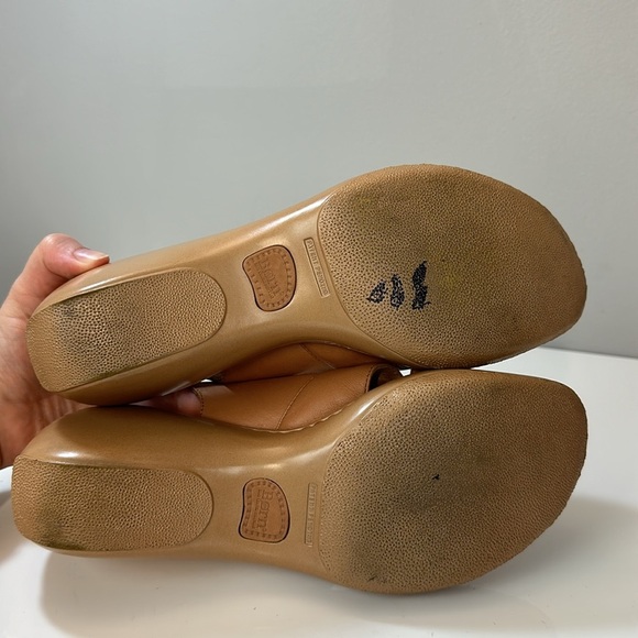 Born Brown Leather Slingback Sandals Size 9 - Picture 9 of 16